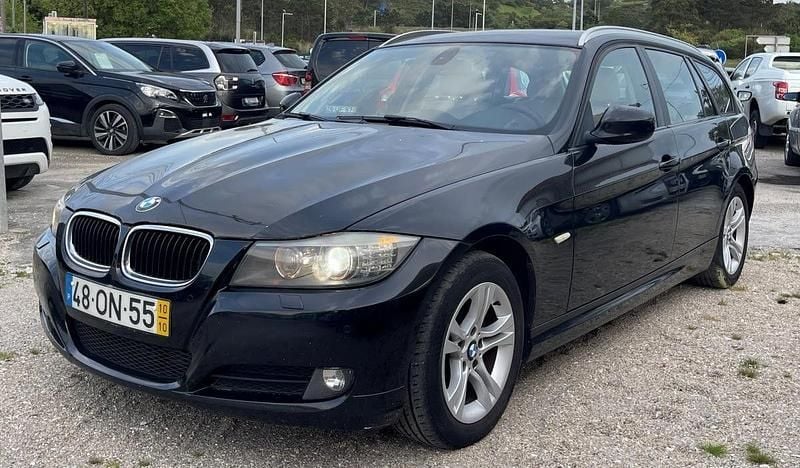 Preto Usado 2010 BMW 320 Lifestyle Carrinha | € 7.990 (Bom preço) - Imagem 1/4