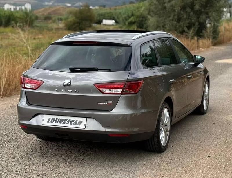 Usado Seat Leon ST Style 150 HP (110 kW) 2016 Cinzento Carrinha