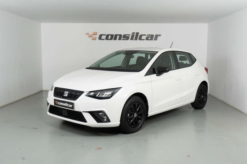 Branco Usado 2022 Seat Ibiza Style Citadino | € 16.780 (Preço justo) - Imagem 1/4