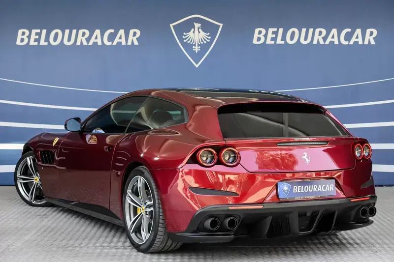 Usado Ferrari GTC4Lusso 690 HP (507 kW) 2017 Branco Carrinha