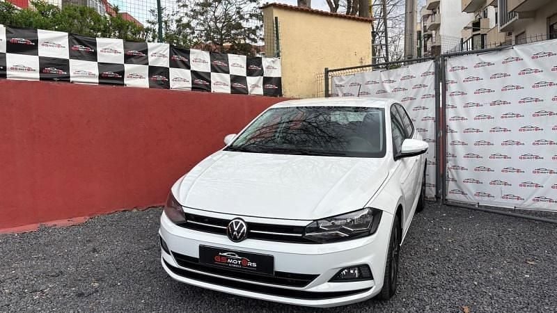 Branco Usado 2020 VW Polo Highline Citadino | € 12.900 (Bom preço) - Imagem 1/4