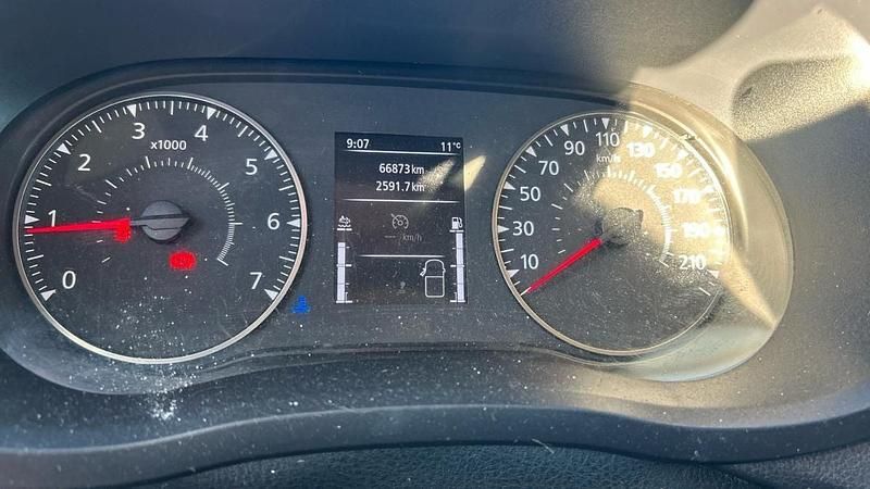 Usado Renault Master 145 HP (106 kW) 2021 Branco Monovolume