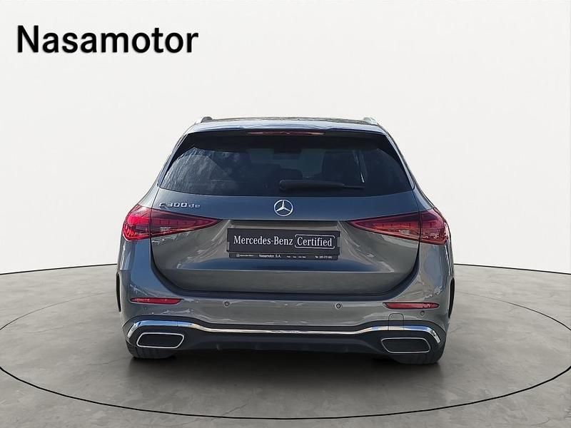 Usado Mercedes C300 313 HP (230 kW) 2024 Cinzento escuro metalizado Carrinha