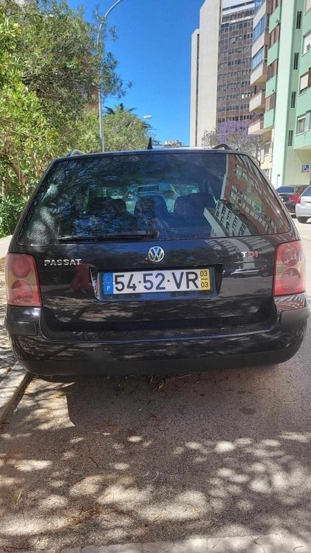 Preto Usado 2003 VW Passat Carrinha | € 3.500 (Bom preço) - Imagem 1/4