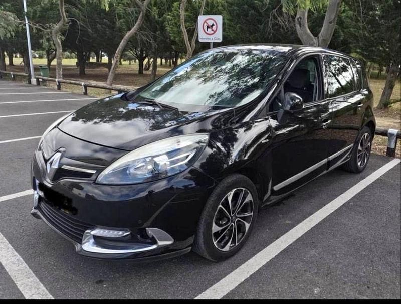 Usado 2016 Renault Scénic III Bose Edition Monovolume | € 7.500 - Imagem 1/4
