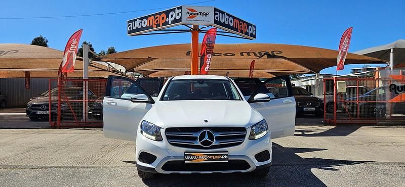 Branco Usado 2018 Mercedes GLC250 SUV | € 35.000 - Imagem 1/4