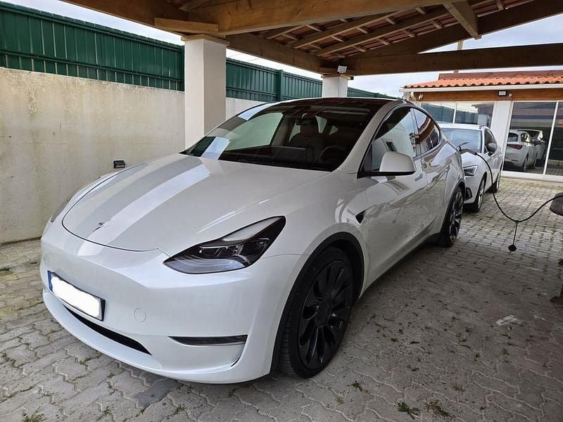 Usado 2023 Tesla Model Y Performance SUV | € 39.990 (Bom preço) - Imagem 1/4