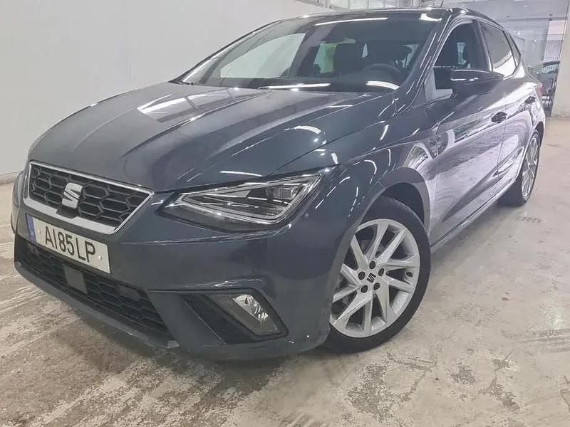 Cinza Usado 2021 Seat Ibiza FR Citadino | € 17.990 (Preço justo) - Imagem 1/4