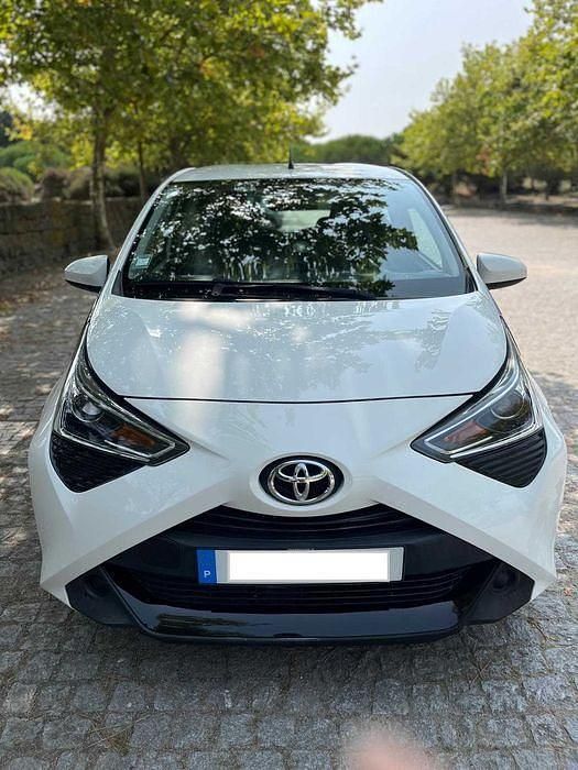 Usado 2021 Toyota Aygo X-play Citadino | € 13.500 (Preço elevado) - Imagem 1/4