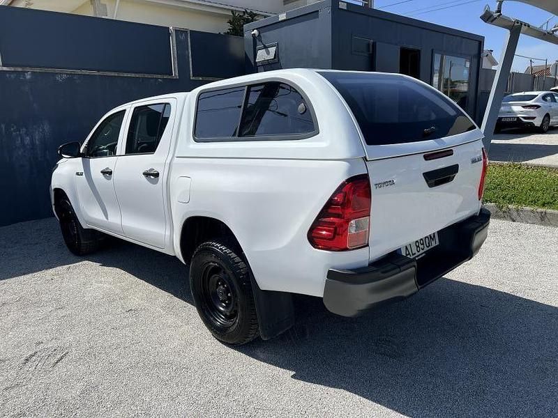 Usado Toyota HiLux 150 HP (110 kW) 2021 Branco Pickup