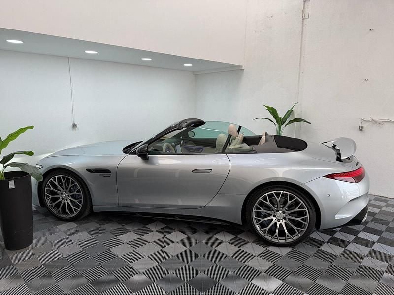 Usado Mercedes SL63 AMG AMG 585 HP (430 kW) 2022 Cinza Cabrios