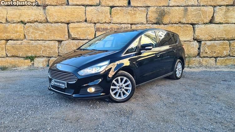 Usado Ford S-MAX Titanium 150 HP (110 kW) 2016 Preto Monovolume