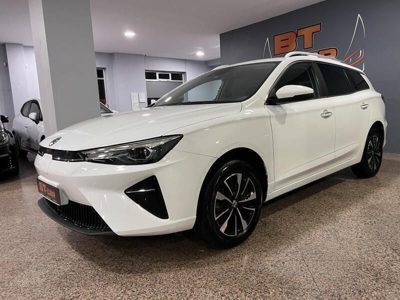 Branco Usado 2022 MG MG5 EV Luxury Carrinha | € 22.990 (Preço justo) - Imagem 1/4