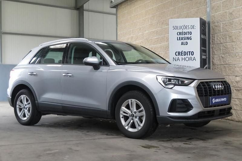 Usado Audi Q3 Advanced 150 HP (110 kW) 2022 Cinza SUV