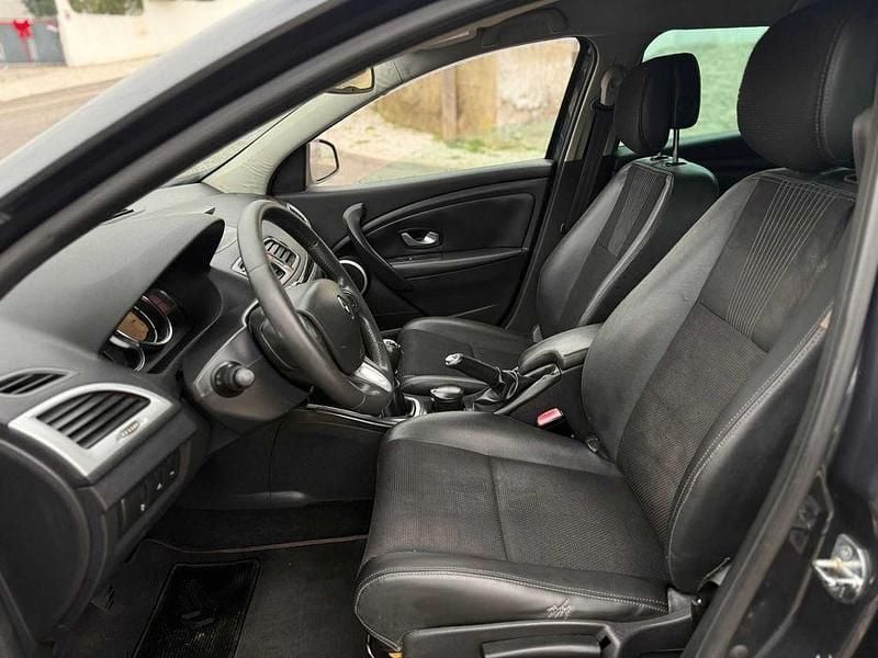 Usado Renault Mégane III 110 HP (80 kW) 2009 Sedan