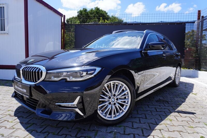 Preto Usado 2021 BMW 330 Luxury Line Carrinha | € 29.500 - Imagem 1/4