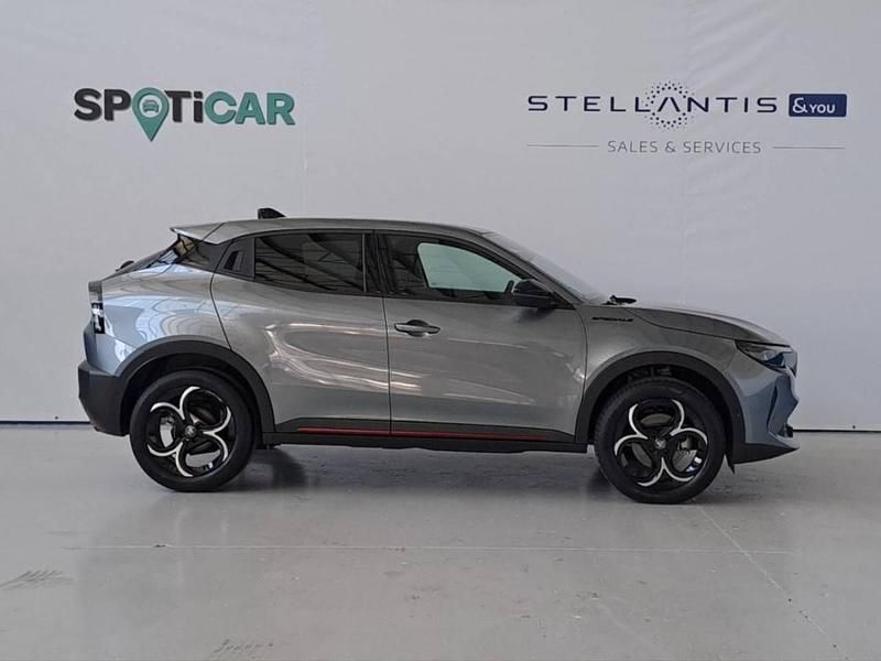 Usado Alfa Romeo Junior 136 HP (100 kW) 2025 Cinzento SUV