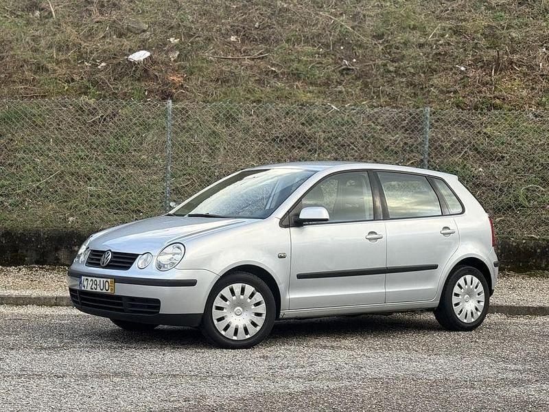 Usado VW Polo 75 HP (55 kW) 2003 Sedan