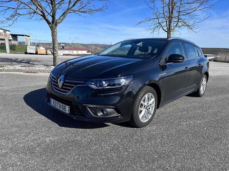 Usado Renault Mégane GrandTour 110 HP (80 kW) 2017 Preto Carrinha