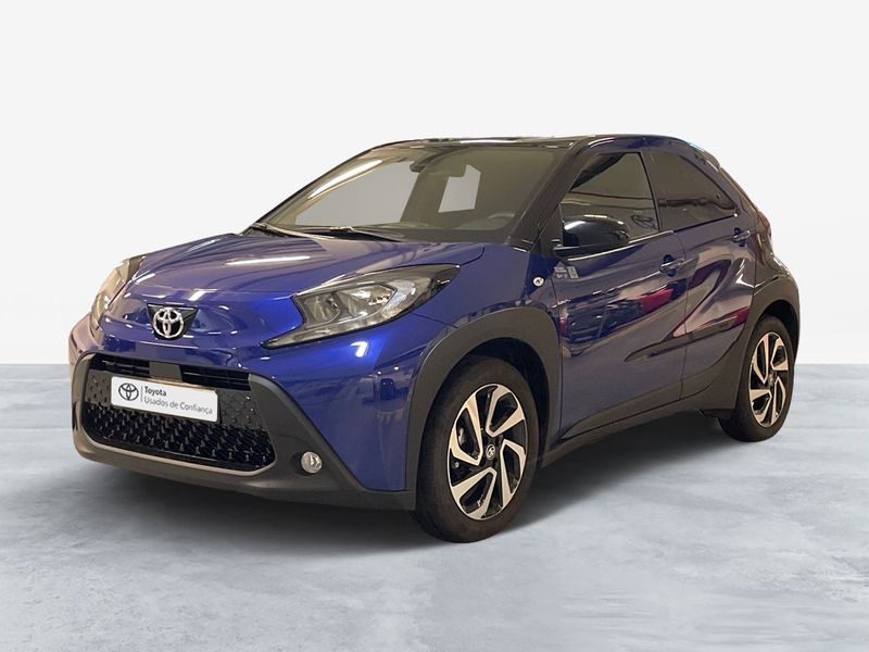 Azul (pintura metalizada) Usado 2024 Toyota Aygo Pulse Citadino | € 19.450 (Caro) - Imagem 1/4