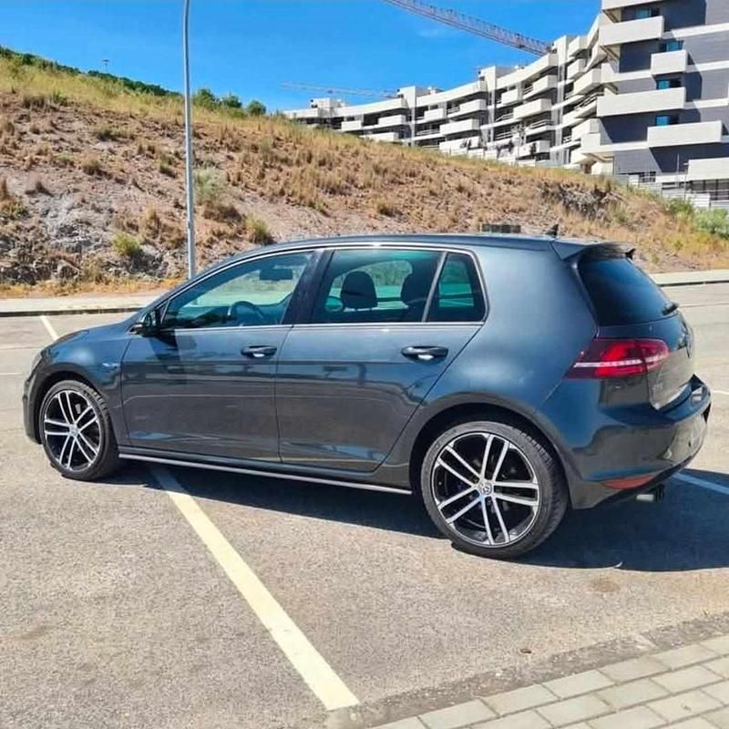Usado VW Golf VII GTE 204 HP (150 kW) 2015 Cinzento Citadino