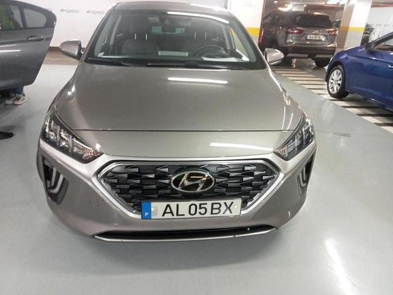 Cinzento Usado 2021 Hyundai Ioniq Citadino | € 15.980 (Bom preço) - Imagem 1/4