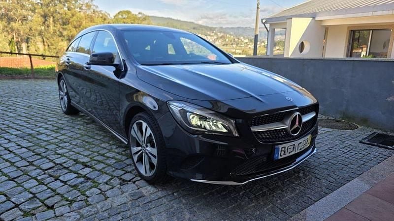 Usado 2017 Mercedes CLA180 Shooting Brake Carrinha | € 16.500 (Preço justo) - Imagem 1/4