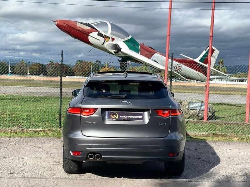 Usado Jaguar F-Pace R-Sport 180 HP (132 kW) 2018 Cinza SUV