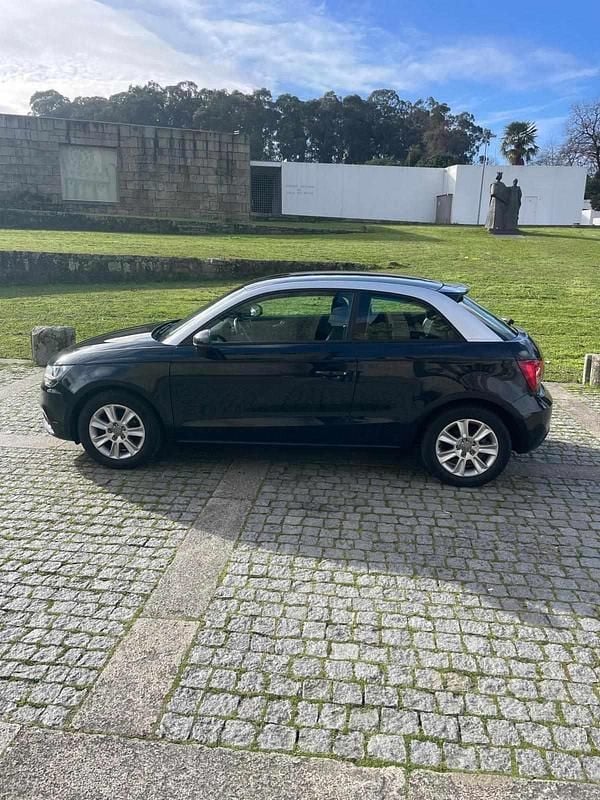Usado Audi A1 86 HP (63 kW) 2013 Preto Citadino