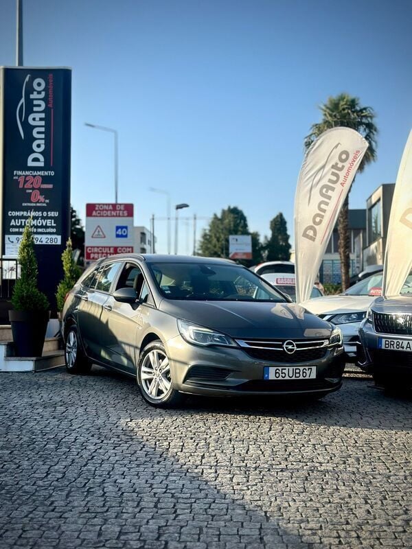 Cinza Usado 2017 Opel Astra Business Edition | € 9.995 (Bom preço) - Imagem 1/4