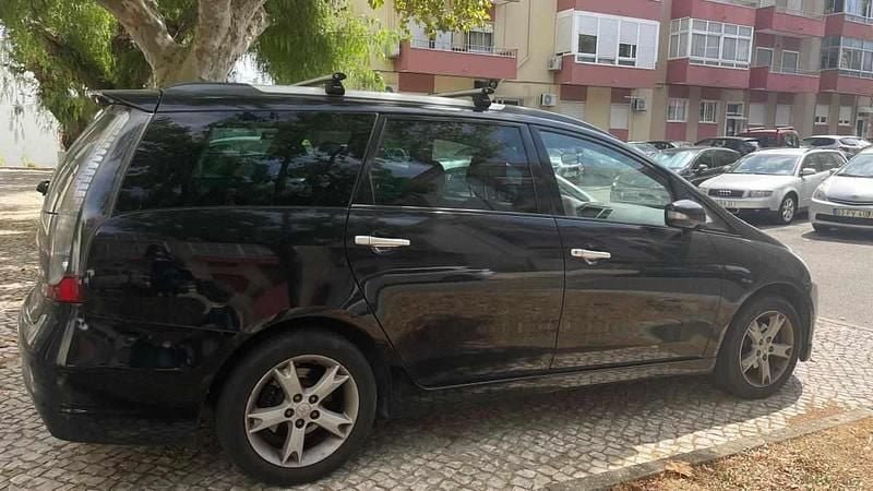 Usado Mitsubishi Grandis 136 HP (100 kW) 2009 Preto Monovolume