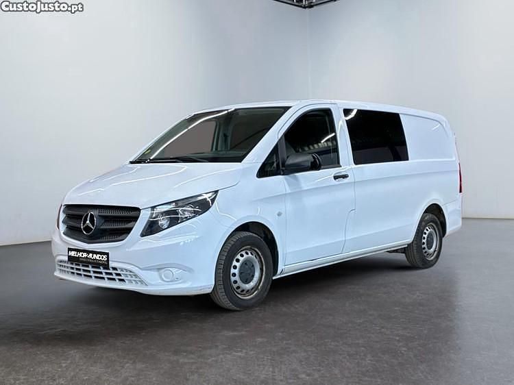 Branco Usado 2019 Mercedes Vito Van | € 19.990 (Preço justo) - Imagem 1/1