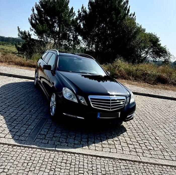 Usado 2012 Mercedes E220 Avantgarde Sedan | € 10.500 - Imagem 1/4