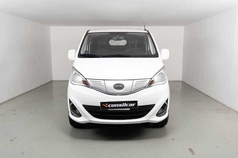 Branco Novo 2025 BYD ETP3 | € 23.980 - Imagem 1/4