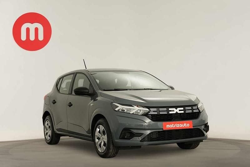 Cinzento Usado 2024 Dacia Sandero Citadino | € 16.999 (Preço justo) - Imagem 1/4