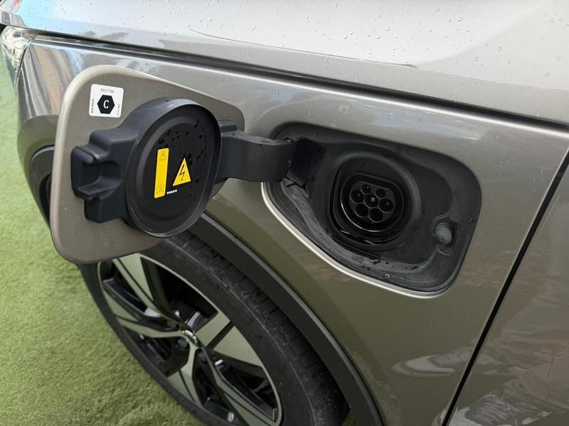 Usado Volvo XC40 R-Design 262 HP (192 kW) 2022 Cinzento SUV