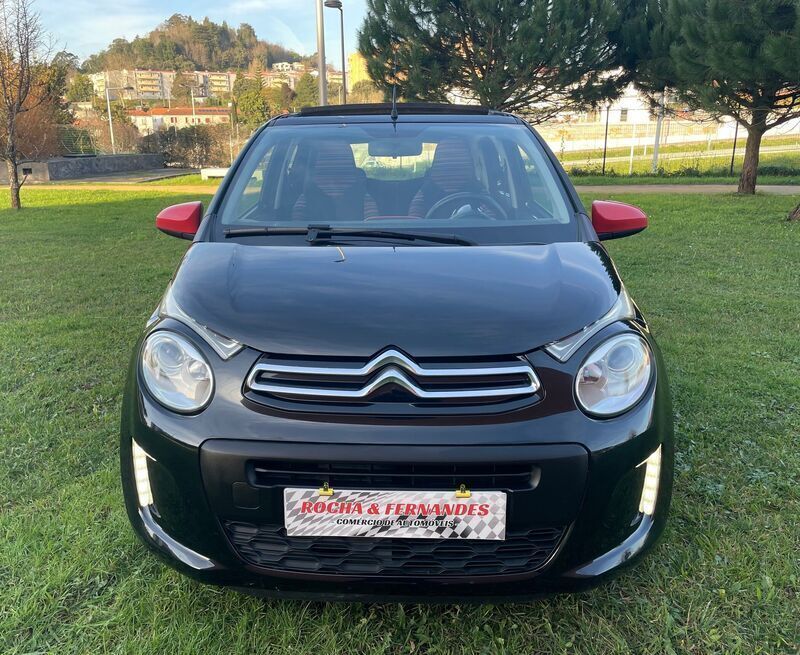 Preto Usado 2015 Citroën C1 Feel Citadino | € 8.500 (Preço justo) - Imagem 1/4