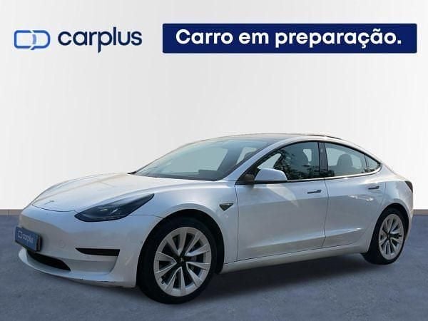 Branco Usado 2021 Tesla Model 3 Standard Range Sedan | € 26.990 (Preço justo) - Imagem 1/3
