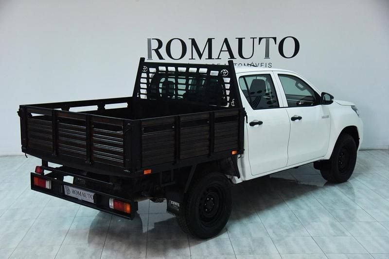 Usado Toyota HiLux 150 HP (110 kW) 2021 Branco Pickup