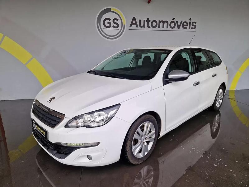 Branco Usado 2015 Peugeot 308 Active Carrinha | € 8.990 (Preço justo) - Imagem 1/4