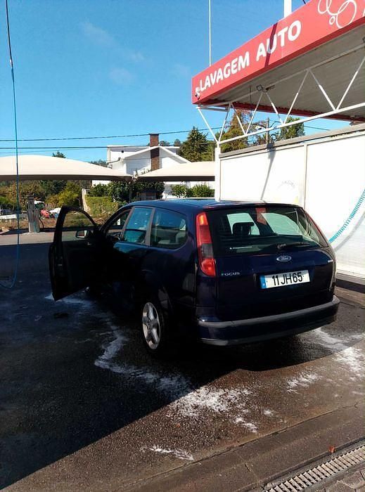 Usado Ford Focus 90 HP (66 kW) 2006 Sedan