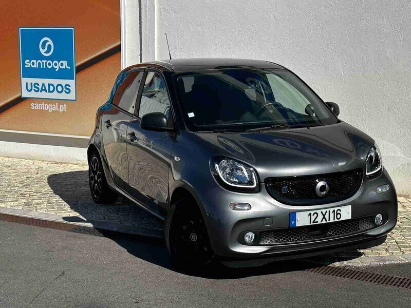 Cinza Usado 2019 Smart ForFour Electric Drive Passion | € 15.990 (Caro) - Imagem 1/4