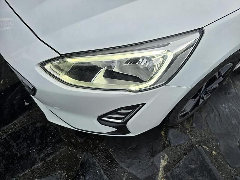 Usado Ford Focus Business Edition 120 HP (88 kW) 2019 Branco Carrinha