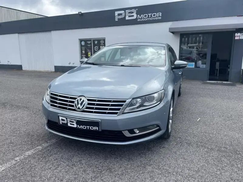 Cinzento Usado 2013 VW CC Sportline Sedan | € 12.990 - Imagem 1/4