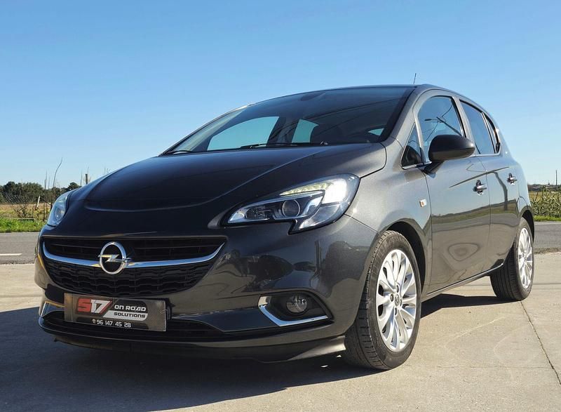 Usado Opel Corsa Business Edition 95 HP (69 kW) 2017 Cinza Citadino