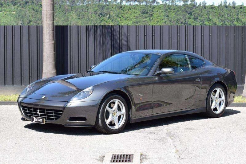 Cinzento Usado 2006 Ferrari 612 Coupé | € 125.000 - Imagem 1/4