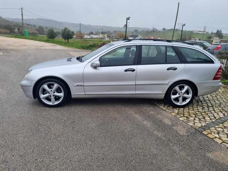Cinzento Usado 2003 Mercedes C220 Carrinha | € 6.499 (Caro) - Imagem 1/4