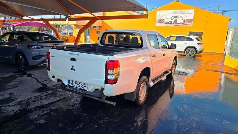 Usado Mitsubishi L200 150 HP (110 kW) 2021 Branco Pickup