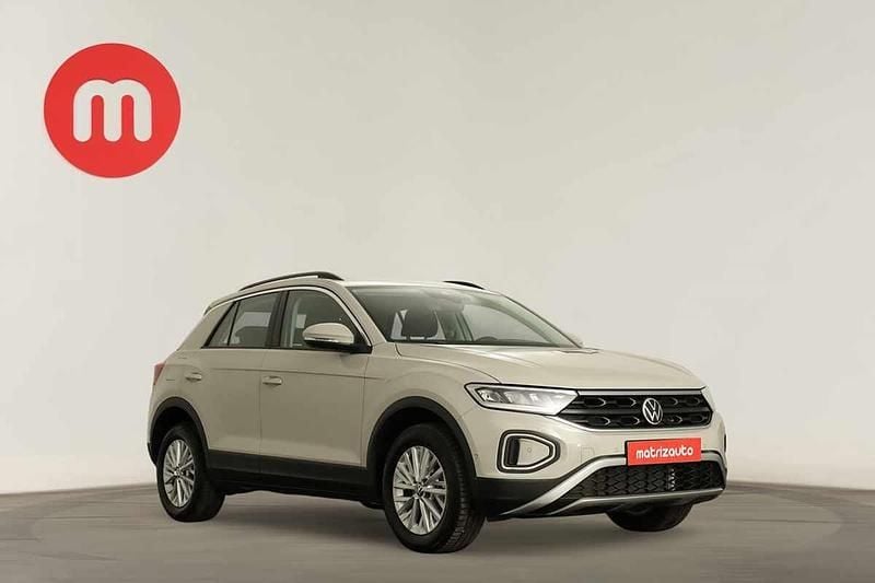Cinzento Usado 2025 VW T-Roc Life SUV | € 24.799 (Preço justo) - Imagem 1/4