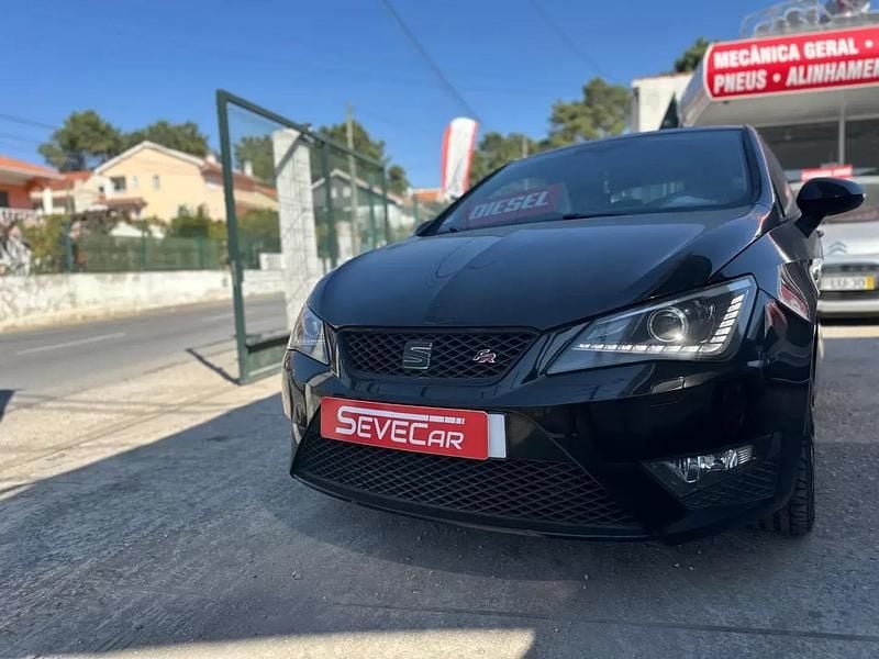 Preto Usado 2015 Seat Ibiza SC FR Citadino | € 11.990 - Imagem 1/4